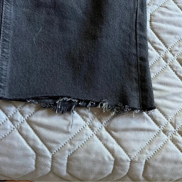 We The Free Maggie Mid Rise Washed Black Distressed Jeans Size 27 - Picture 5 of 13